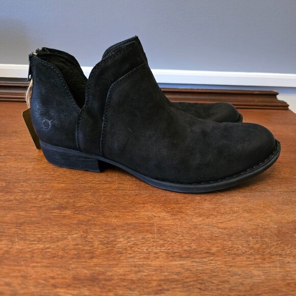 NWT Born Benna Black Suede Bootie - Picture 3 of 5